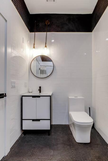 Luxury Designer Theme 2Br Apt Near Nyc / Thepath Apartman Newark Kültér fotó